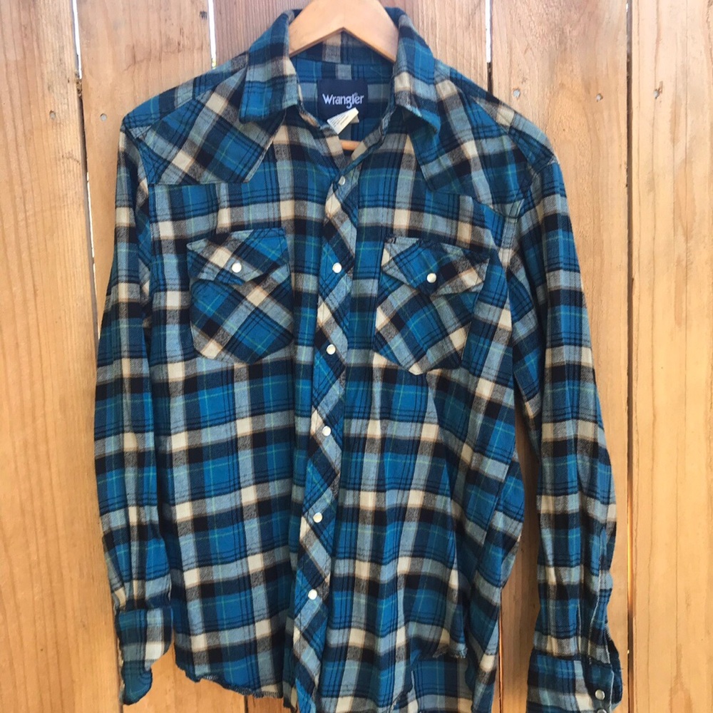 Men’s M Wrangler button up